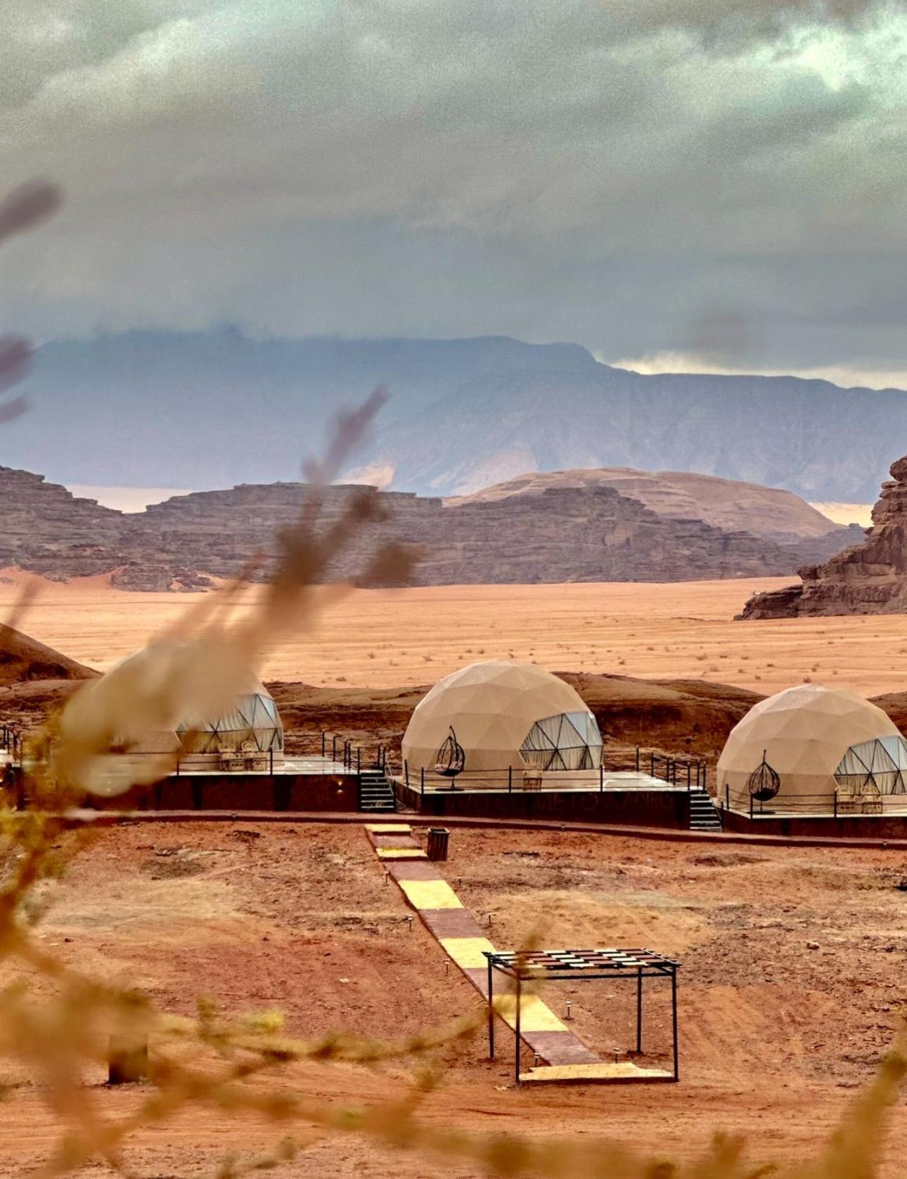 Rum Flower Bubbles Luxury Camp Wadi Rum Exterior foto